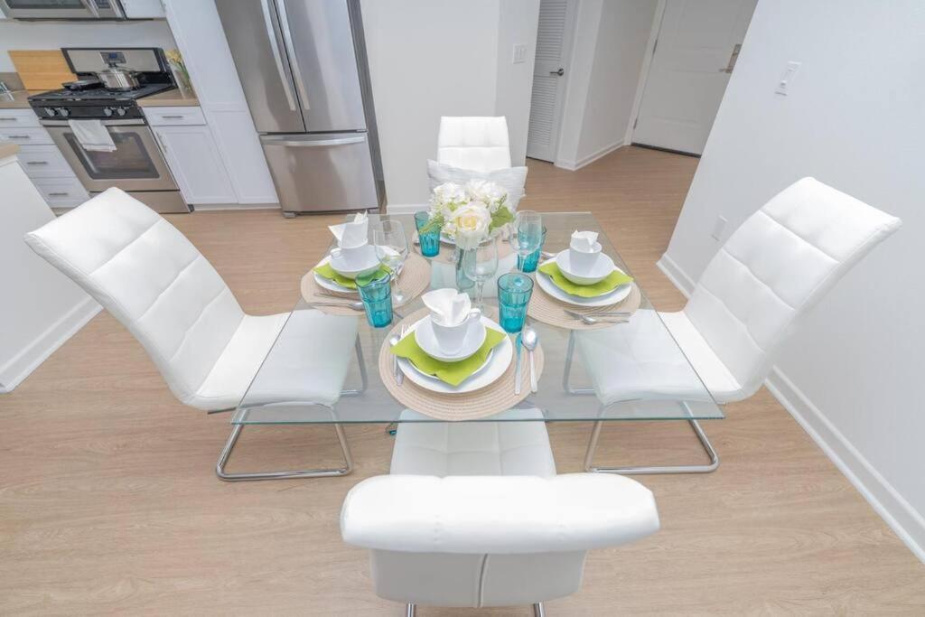 Amazing 2 Bedroom 7 Min From Disneyland W Free Parking Anaheim