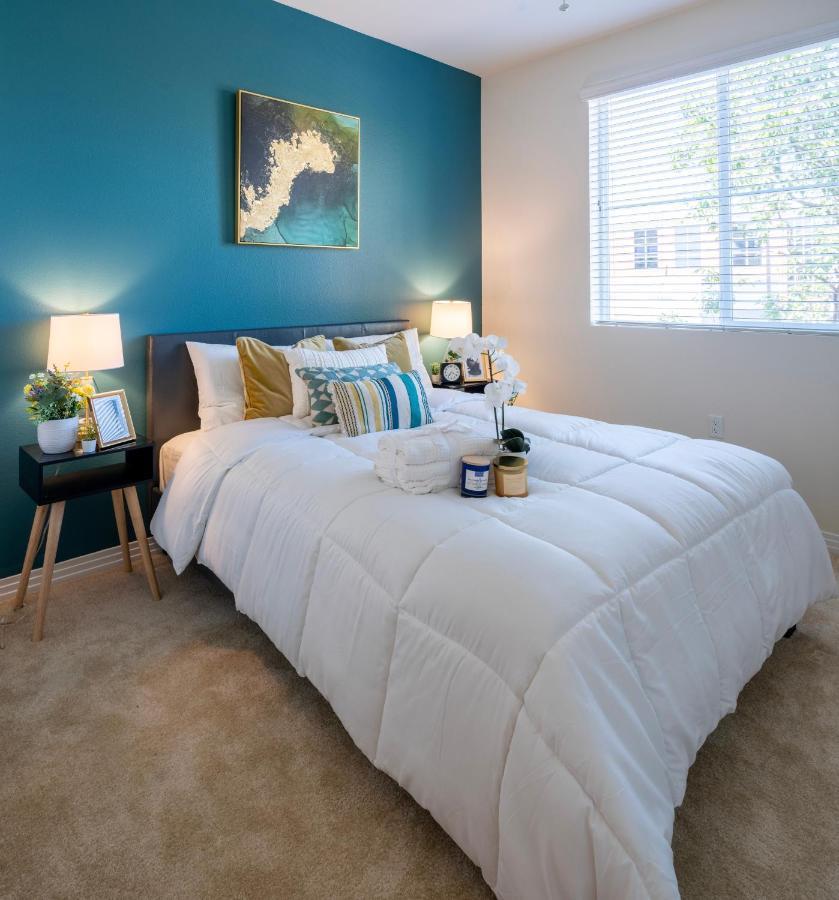 Amazing 2 Bedroom 7 Min From Disneyland W Free Parking Apartment *